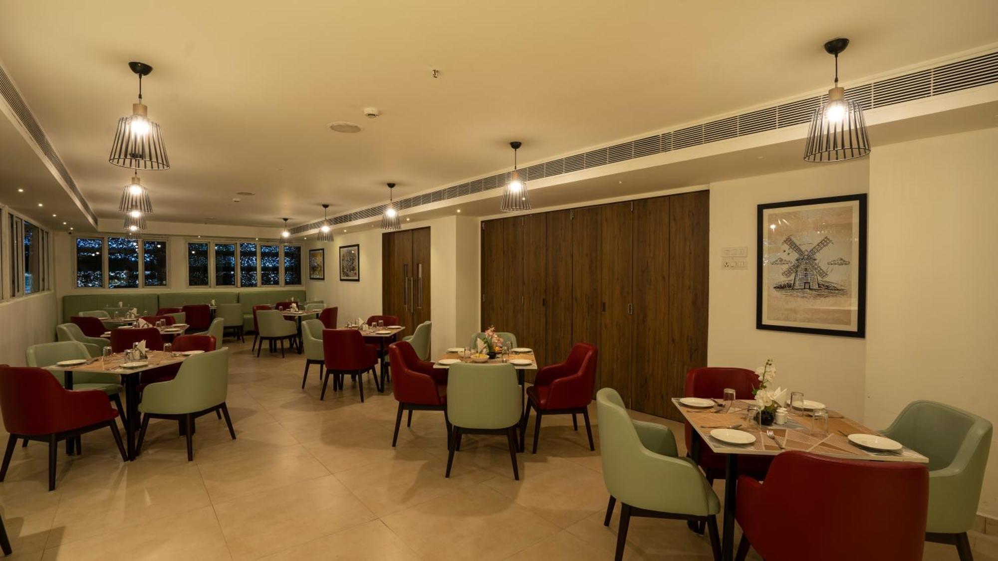 Grand Continent Secunderabad A Sarovar Portico Affiliate Hotel エクステリア 写真