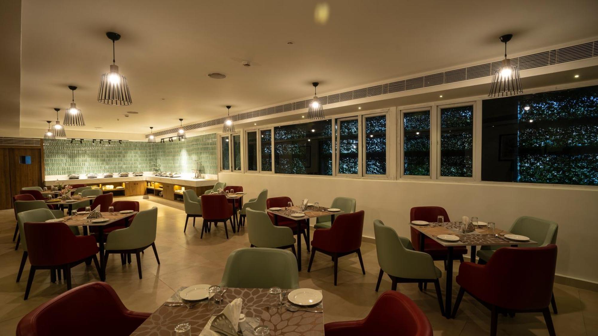 Grand Continent Secunderabad A Sarovar Portico Affiliate Hotel エクステリア 写真