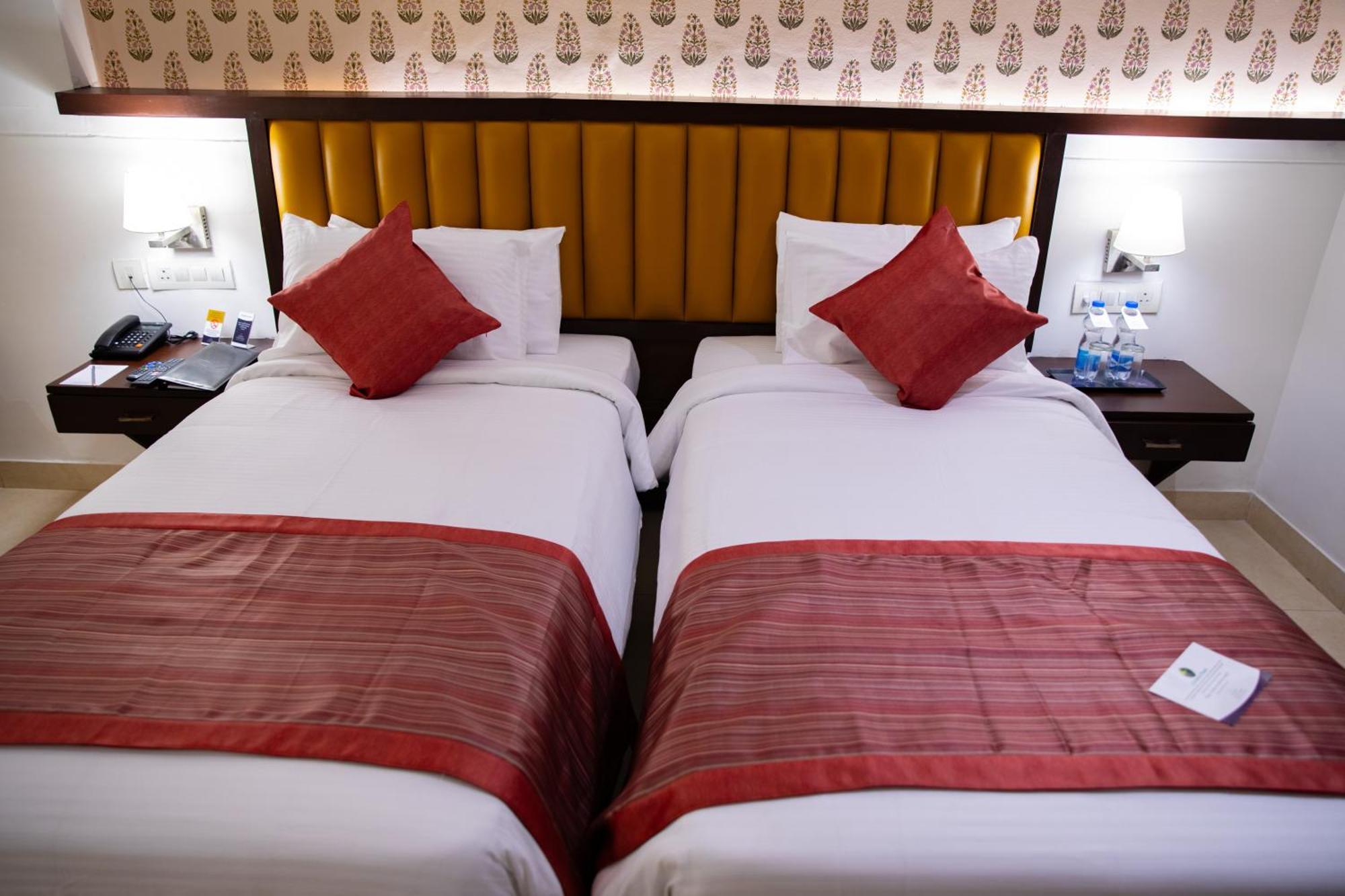 Grand Continent Secunderabad A Sarovar Portico Affiliate Hotel エクステリア 写真
